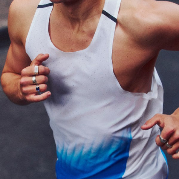 2XU Light Speed React Singlet | Blue Gradient / Black Reflective | Mens