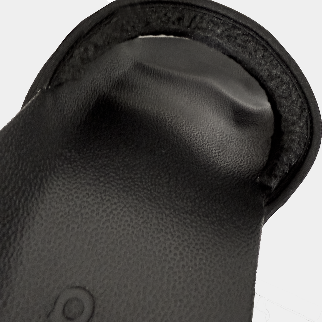 Adilette NoShower Slides