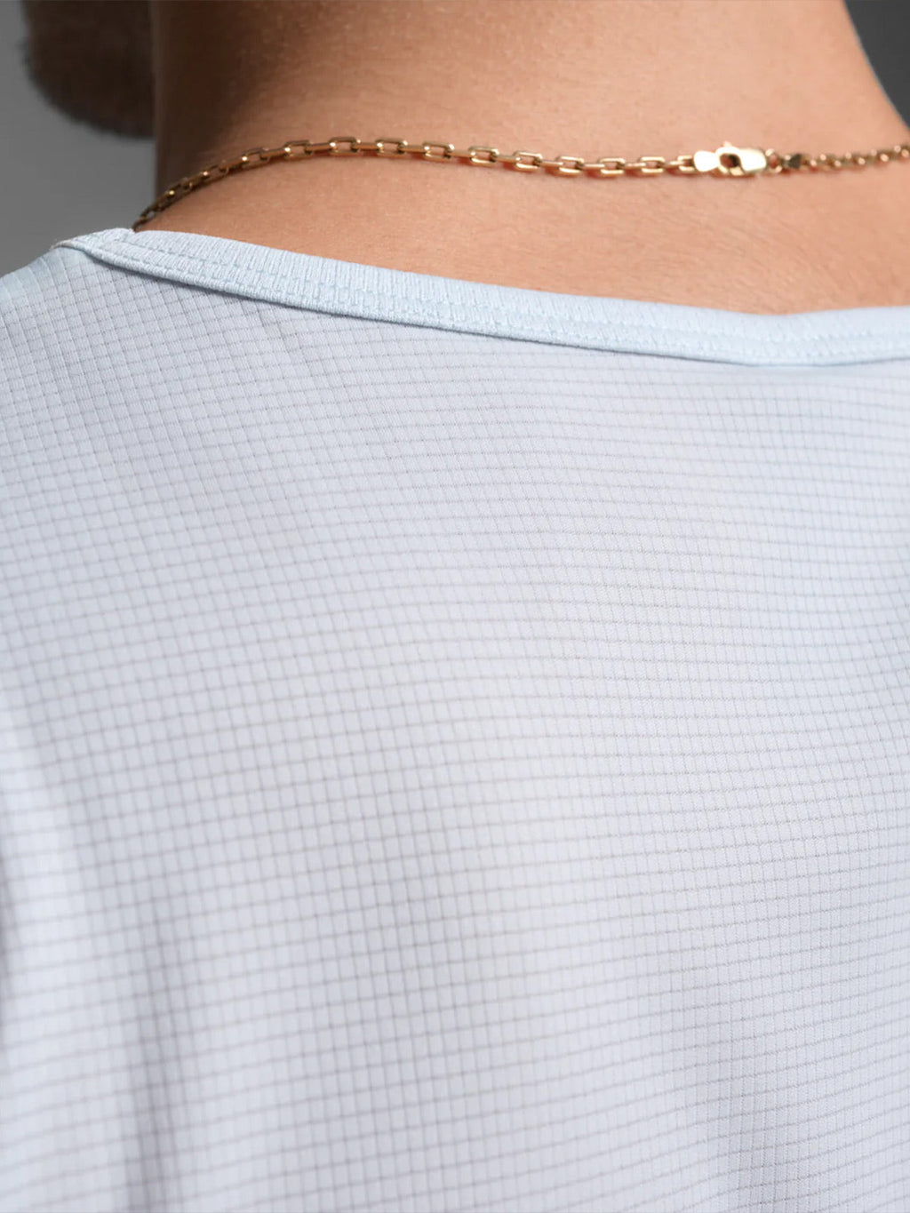 2XU Men's Aero Mesh Tank - Moonstone/Black Reflective