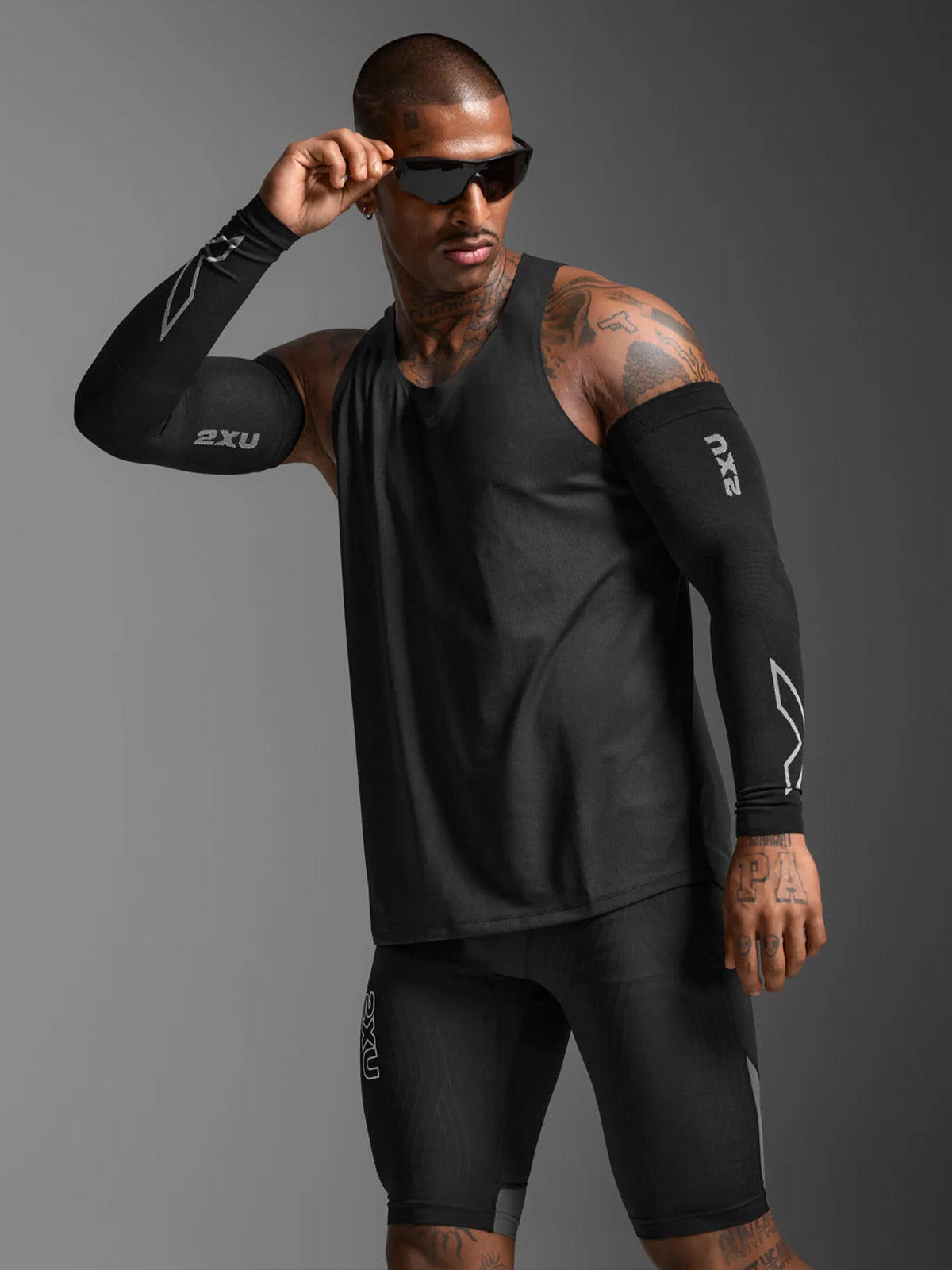 2XU Men's Light Speed Tech Singlet - Black/Black Reflective