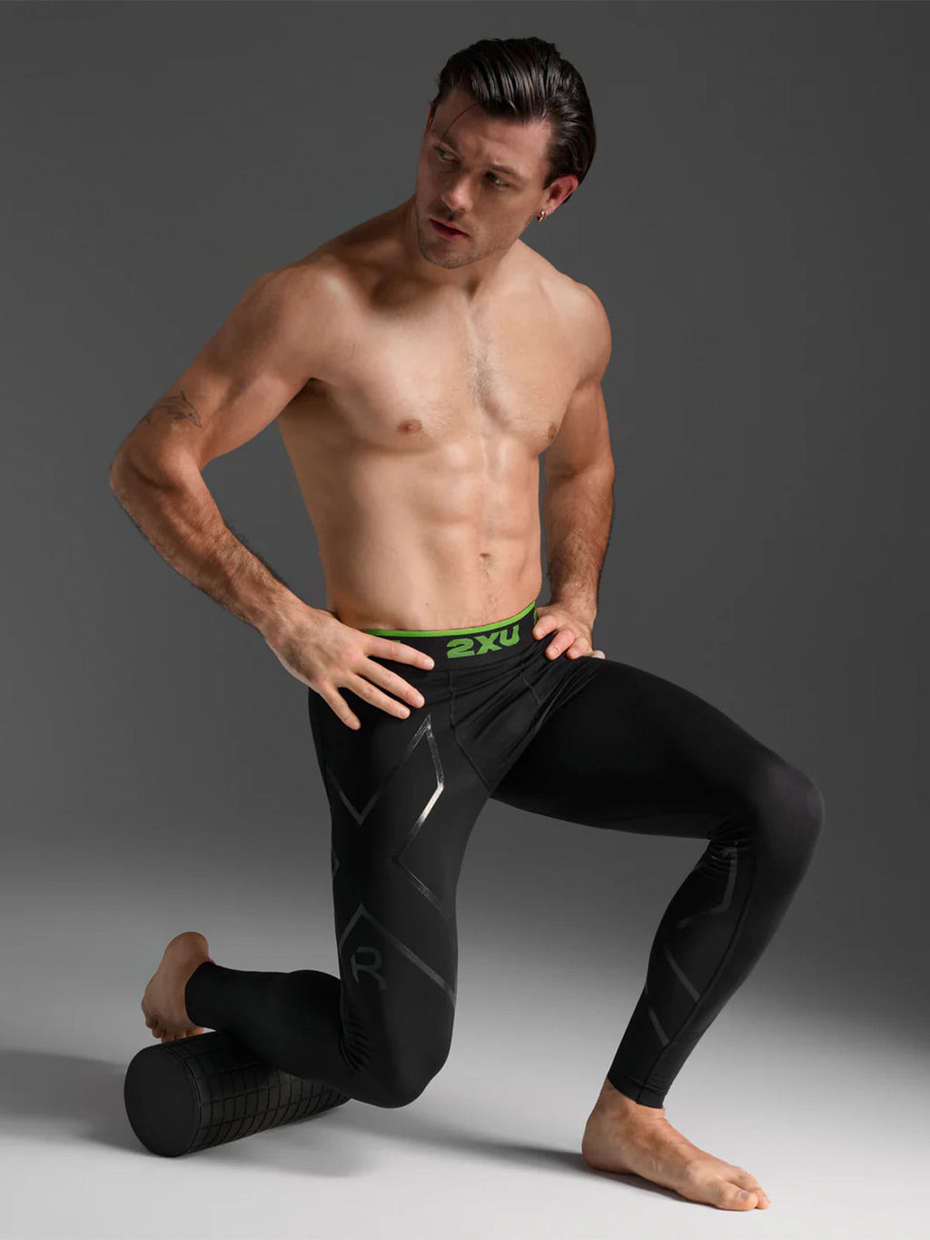 2XU Men's Refresh Recovery Comp Tights - Black/Nero
