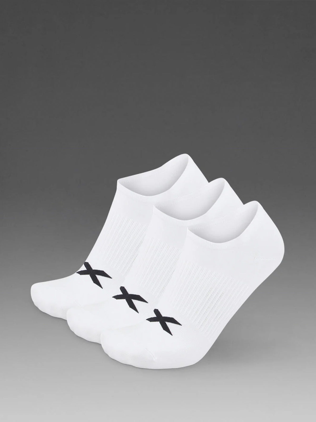 2XU Unisex's Invisible Sock 3 Pack - White/Black