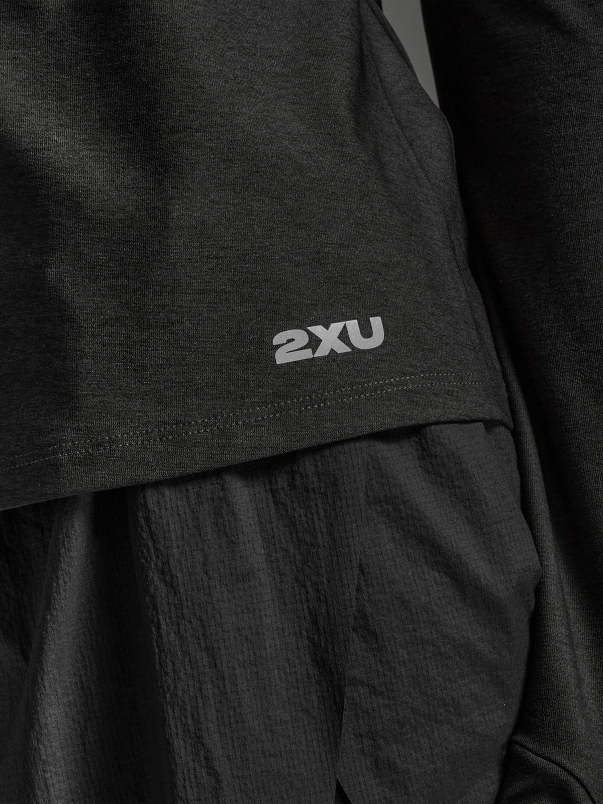 2XU Women's Aero 1/2 Zip - Black/Silver Reflective