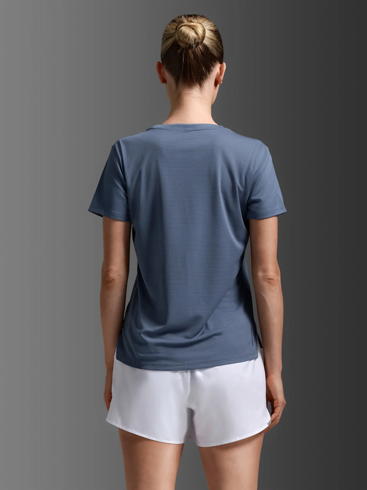 2XU Women's Aero Mesh Tee - Indigo/Indigo Reflective