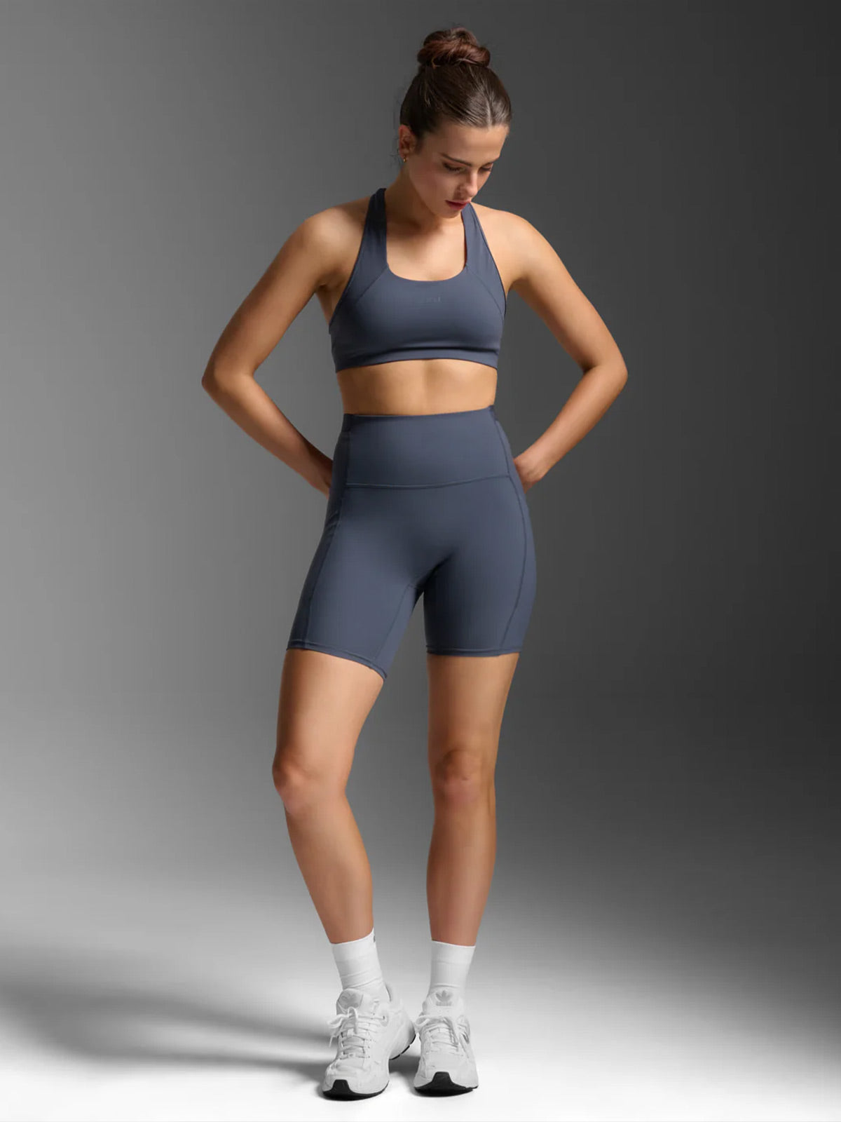 2XU Women's Form Racerback Medium Impact Bra - India Ink/India Ink