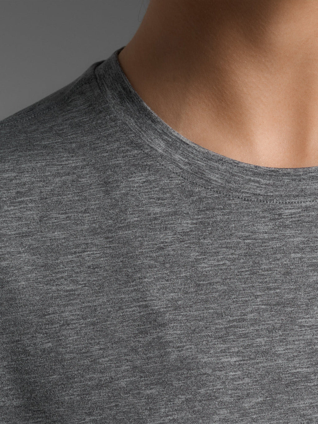 2XU Women's Form Soft Jersey Crop Tee:Harbor Mist/Black