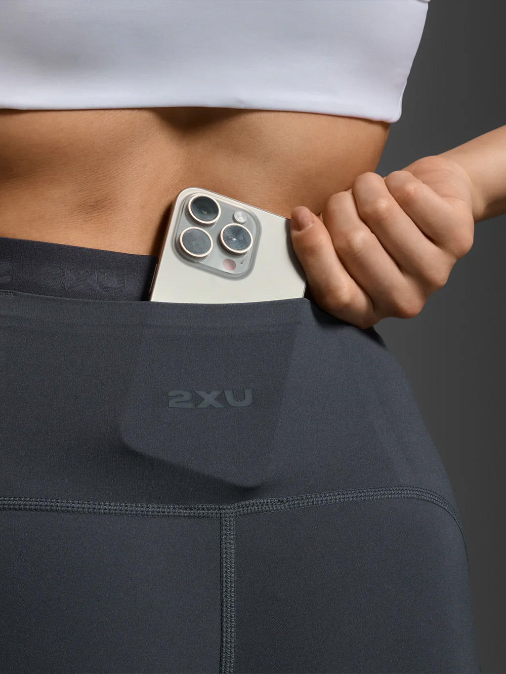 2XU Women's Form Stash Hi-Rise Comp 7/8 - India Ink/India Ink1