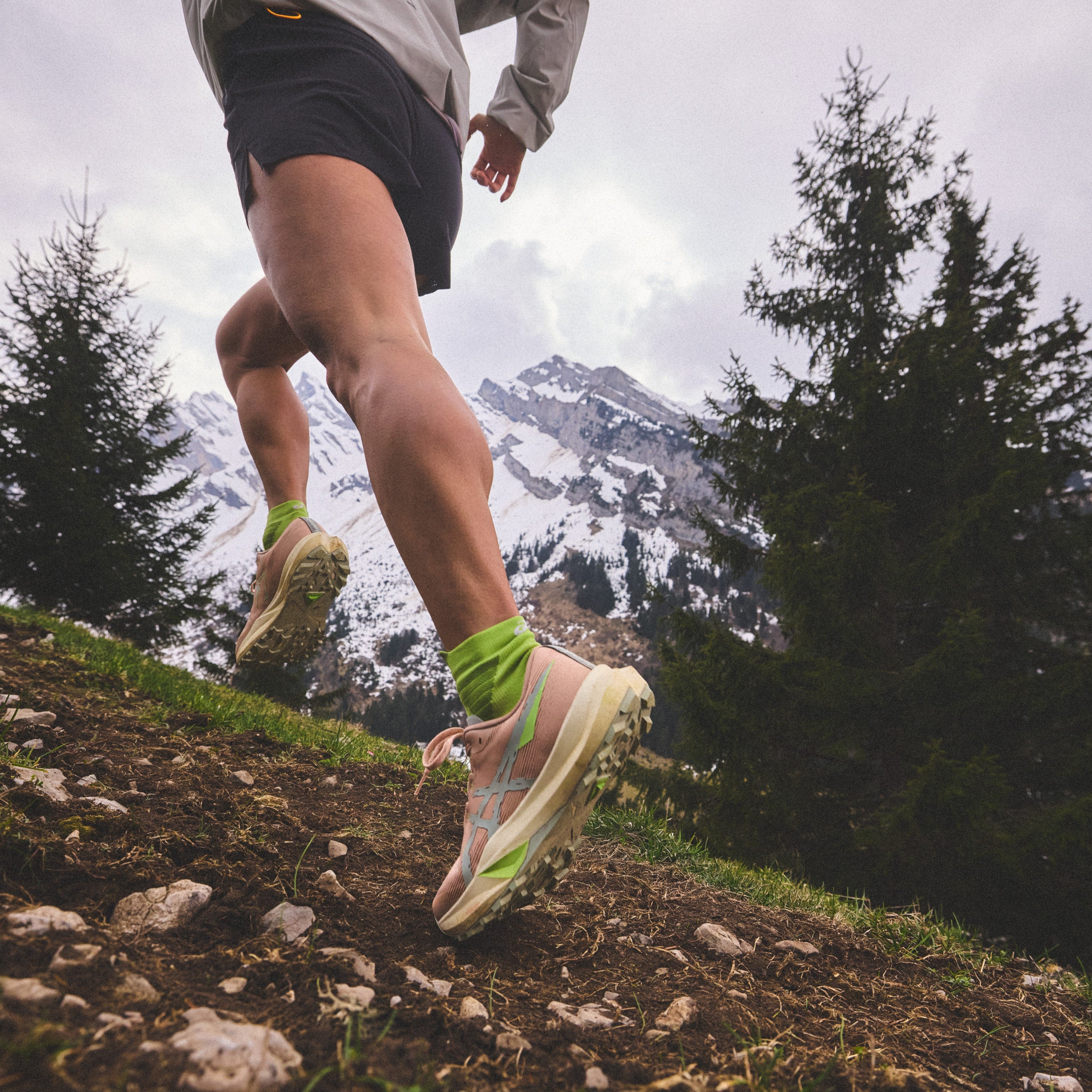 Asics Fuji Lite 6 | Pale Apricot / Lichen Rock | Womens