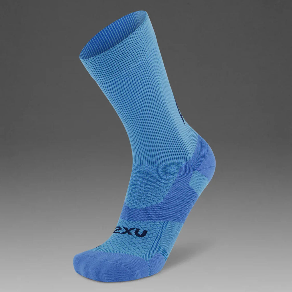 2XU Vectr Socks | Light Cushion | Crew Length | Azure Blue / Surf